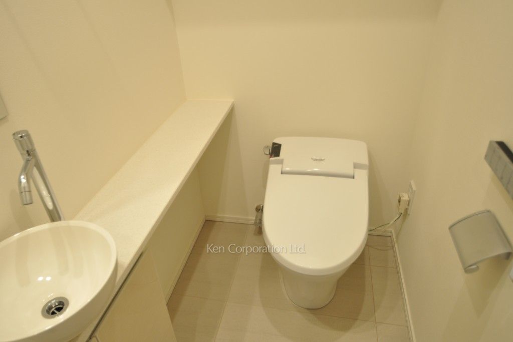 コンフォリア新宿イーストサイドタワーの写真 トイレ ※29階の同じ間取タイプを撮影。仕様が異なることがあります。