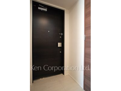 コンフォリア新宿イーストサイドタワーの写真 玄関 ※2階の同じ間取タイプを撮影。仕様が異なることがあります。