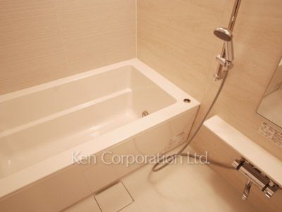 コンフォリア新宿イーストサイドタワーの写真 バスルーム ※2階の同じ間取タイプを撮影。仕様が異なることがあります。