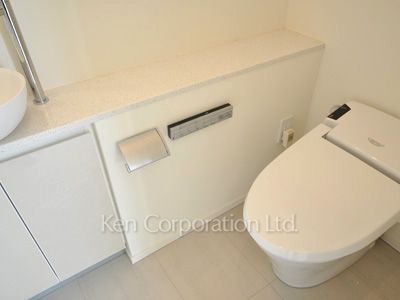 コンフォリア新宿イーストサイドタワーの写真 トイレ ※25階の同じ間取タイプを撮影。仕様が異なることがあります。