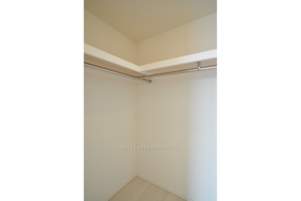 コンフォリア新宿イーストサイドタワーの写真 ウォークインクローゼット