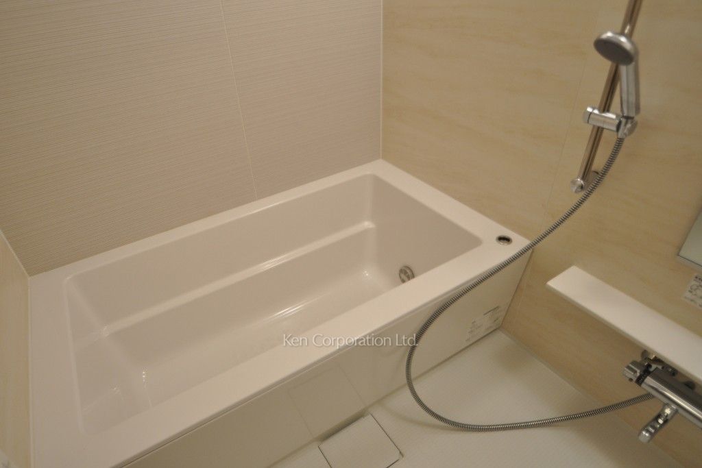 コンフォリア新宿イーストサイドタワーの写真 バスルーム ※18階の同じ間取タイプを撮影。仕様が異なることがあります。