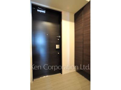 コンフォリア新宿イーストサイドタワーの写真 玄関