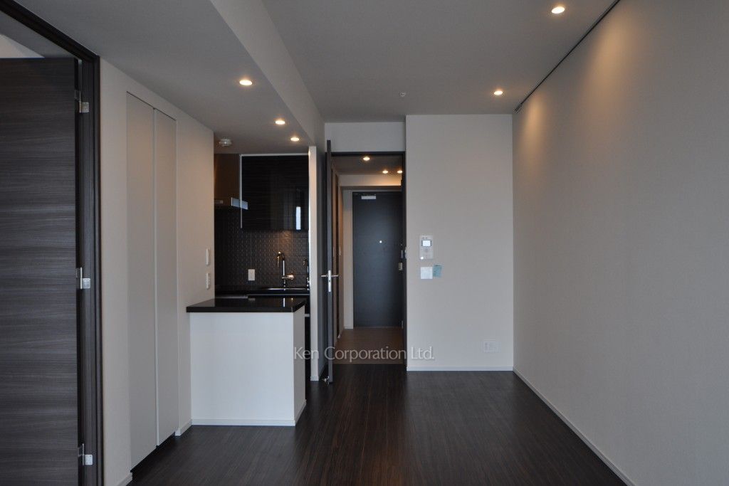 コンフォリア新宿イーストサイドタワーの写真 居室（LDなど）