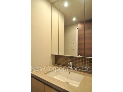 コンフォリア新宿イーストサイドタワーの写真 パウダールーム ※18階の同じ間取タイプを撮影。仕様が異なることがあります。