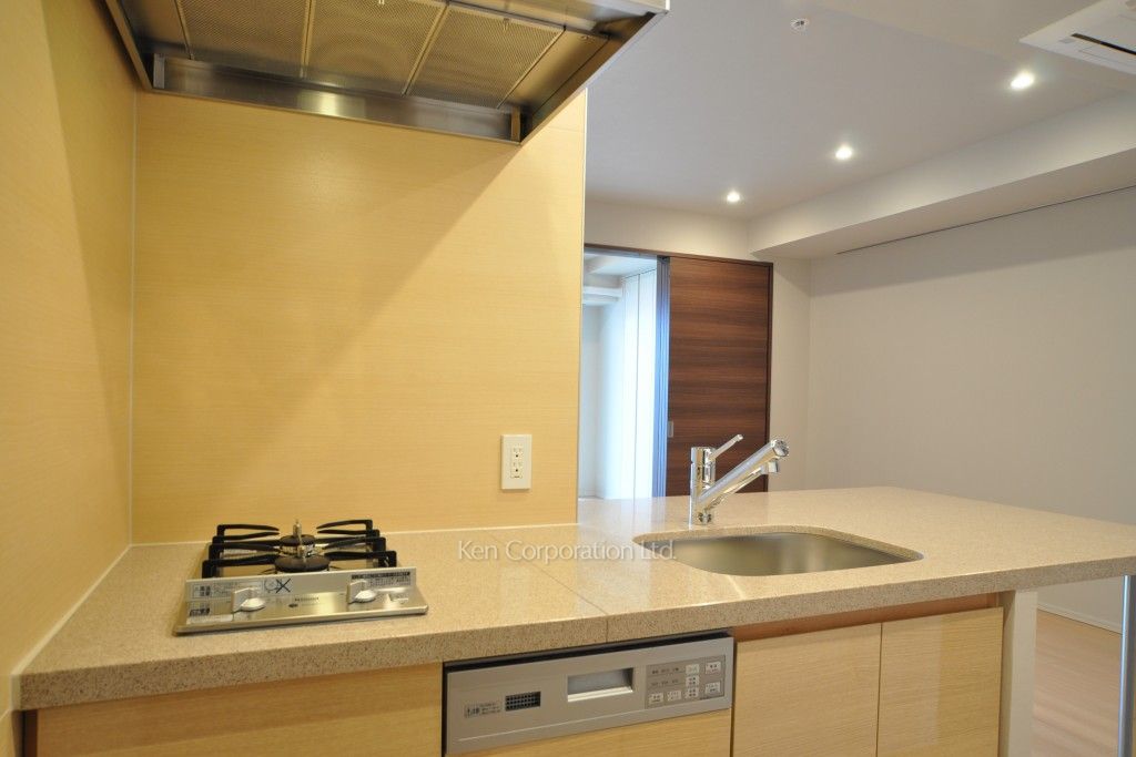 コンフォリア新宿イーストサイドタワーの写真 キッチン ※18階の同じ間取タイプを撮影。仕様が異なることがあります。