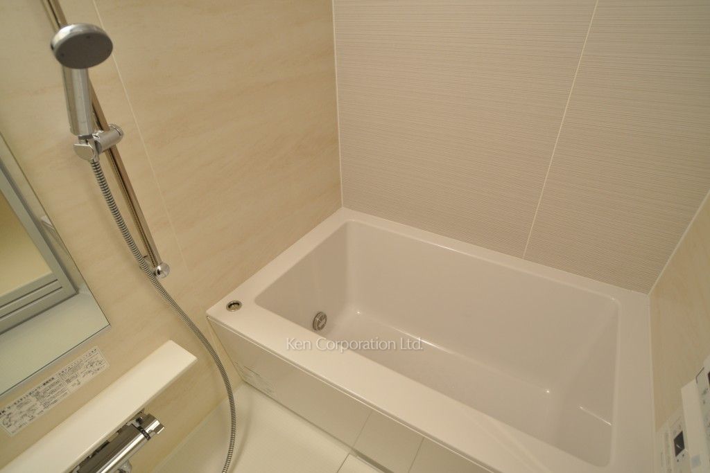 コンフォリア新宿イーストサイドタワーの写真 バスルーム ※18階の同じ間取タイプを撮影。仕様が異なることがあります。