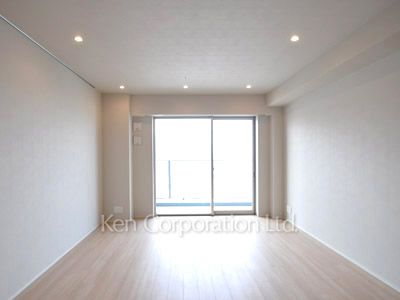 コンフォリア新宿イーストサイドタワーの写真 居室（LDなど） ※18階の同じ間取タイプを撮影。仕様が異なることがあります。