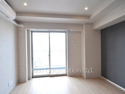 コンフォリア新宿イーストサイドタワーの写真 ベッドルーム ※18階の同じ間取タイプを撮影。仕様が異なることがあります。