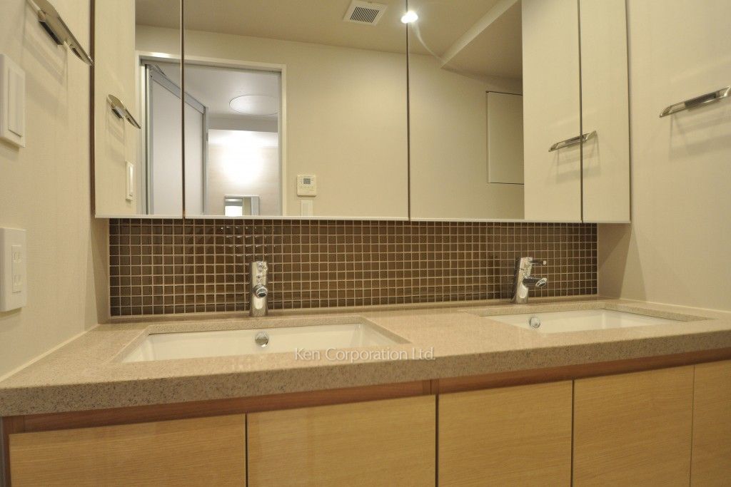 コンフォリア新宿イーストサイドタワーの写真 パウダールーム ※18階の同じ間取タイプを撮影。仕様が異なることがあります。