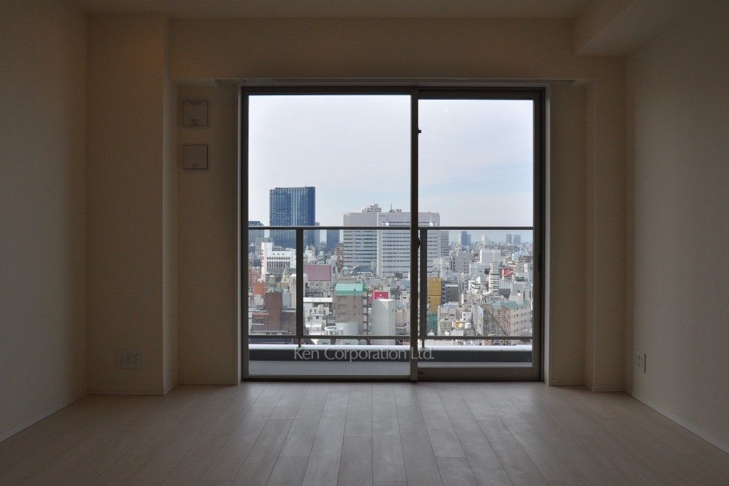 コンフォリア新宿イーストサイドタワーの写真 居室（LDなど） ※17階の同じ間取タイプを撮影。仕様が異なることがあります。