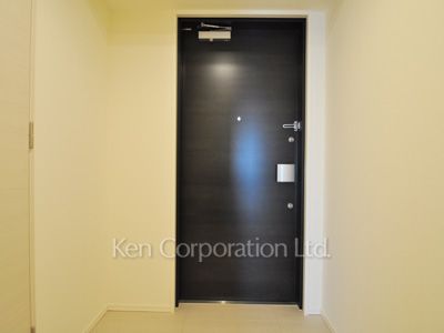 コンフォリア新宿イーストサイドタワーの写真 玄関 ※17階の同じ間取タイプを撮影。仕様が異なることがあります。