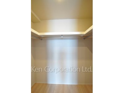 コンフォリア新宿イーストサイドタワーの写真 ウォークインクローゼット ※30階の同じ間取タイプを撮影。仕様が異なることがあります。