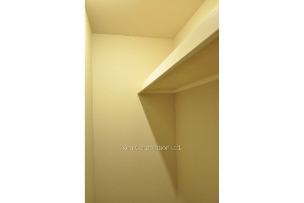 コンフォリア新宿イーストサイドタワーの写真 ストレージ ※30階の同じ間取タイプを撮影。仕様が異なることがあります。