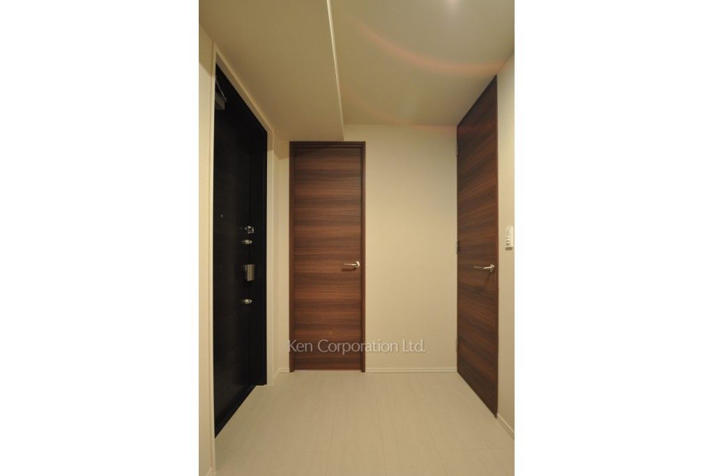 コンフォリア新宿イーストサイドタワーの写真 玄関 ※30階の同じ間取タイプを撮影。仕様が異なることがあります。