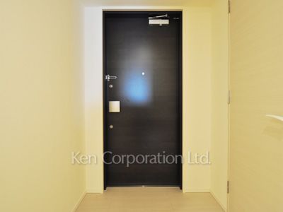 コンフォリア新宿イーストサイドタワーの写真 玄関 ※17階の同じ間取タイプを撮影。仕様が異なることがあります。