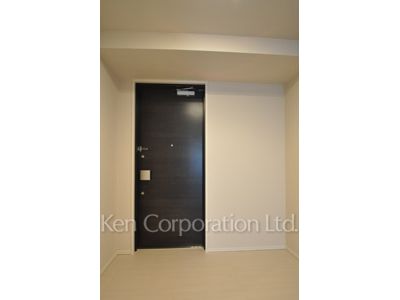 コンフォリア新宿イーストサイドタワーの写真 玄関 ※30階の同じ間取タイプを撮影。仕様が異なることがあります。