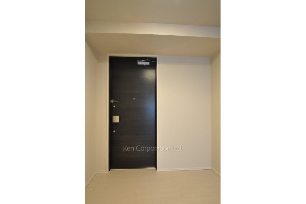 コンフォリア新宿イーストサイドタワーの写真 玄関 ※30階の同じ間取タイプを撮影。仕様が異なることがあります。