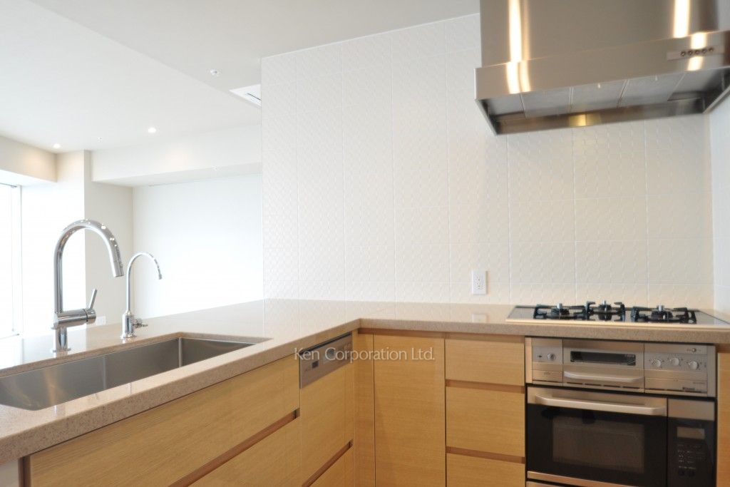 コンフォリア新宿イーストサイドタワーの写真 キッチン ※30階の同じ間取タイプを撮影。仕様が異なることがあります。