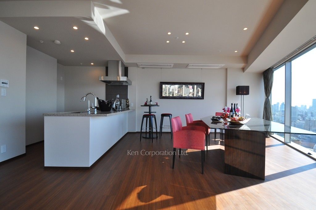 コンフォリア新宿イーストサイドタワーの写真 居室（LDなど） ※27階の同じ間取タイプを撮影。仕様が異なることがあります。