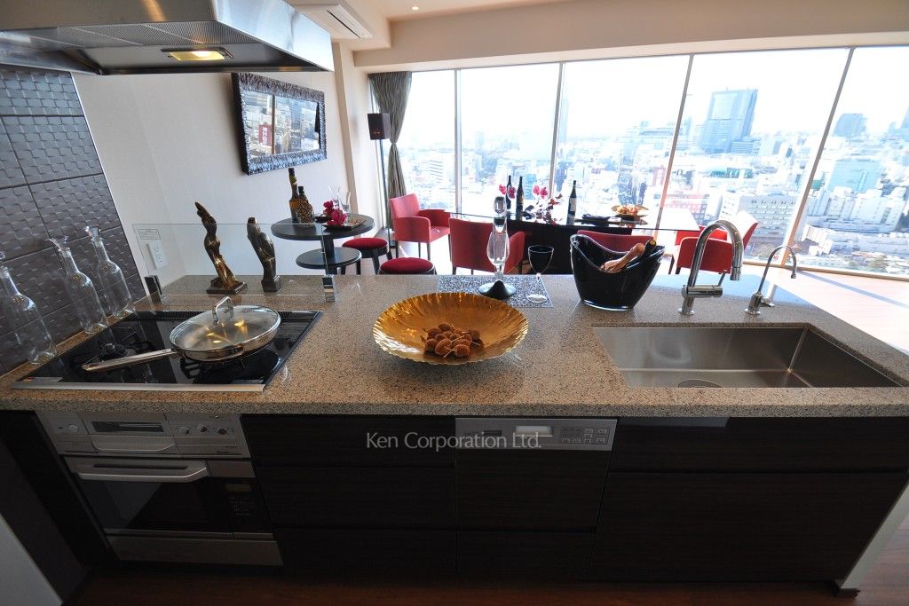 コンフォリア新宿イーストサイドタワーの写真 キッチン ※27階の同じ間取タイプを撮影。仕様が異なることがあります。