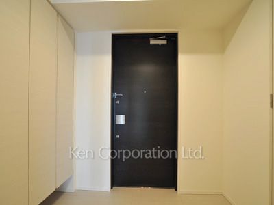 コンフォリア新宿イーストサイドタワーの写真 玄関 ※25階の同じ間取タイプを撮影。仕様が異なることがあります。