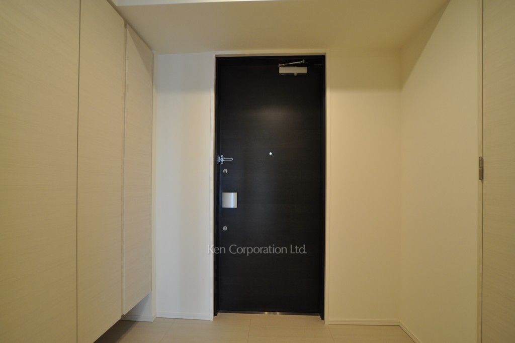 コンフォリア新宿イーストサイドタワーの写真 玄関 ※25階の同じ間取タイプを撮影。仕様が異なることがあります。