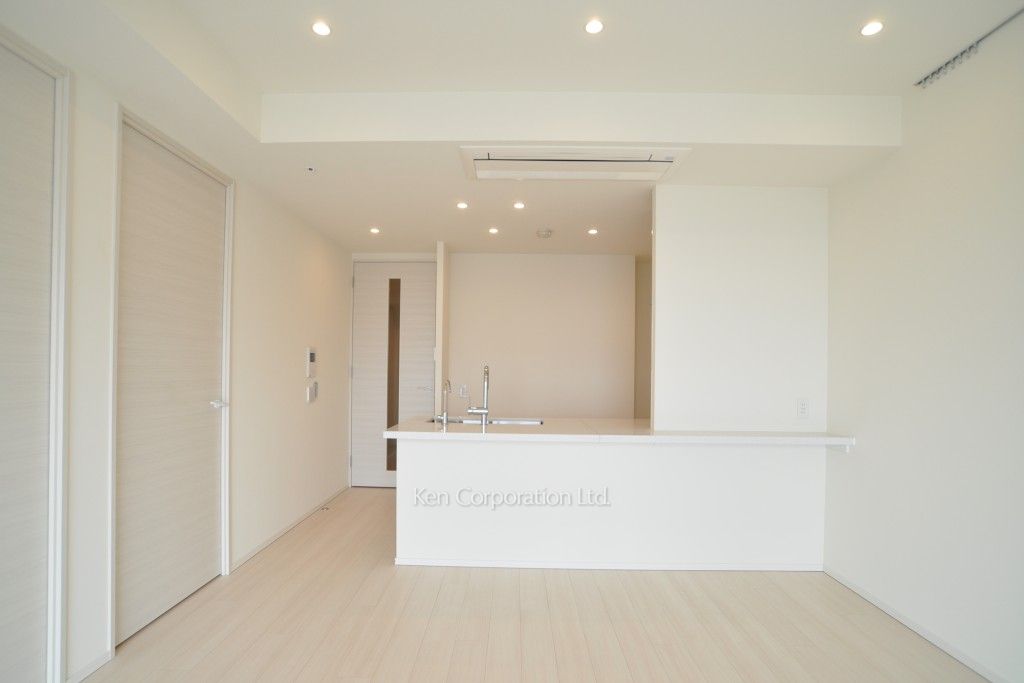 コンフォリア新宿イーストサイドタワーの写真 居室（LDなど） ※25階の同じ間取タイプを撮影。仕様が異なることがあります。