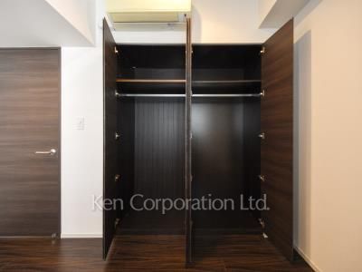 コンフォリア新宿イーストサイドタワーの写真 クローゼット