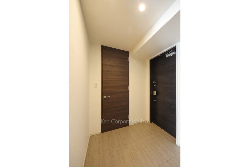 コンフォリア新宿イーストサイドタワーの写真 玄関