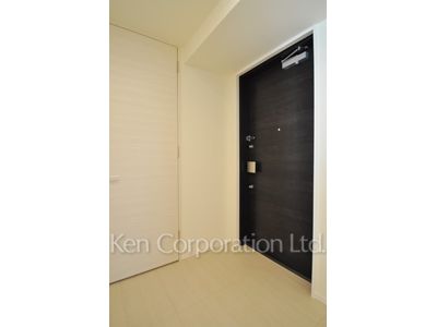 コンフォリア新宿イーストサイドタワーの写真 玄関 ※17階の同じ間取タイプを撮影。仕様が異なることがあります。