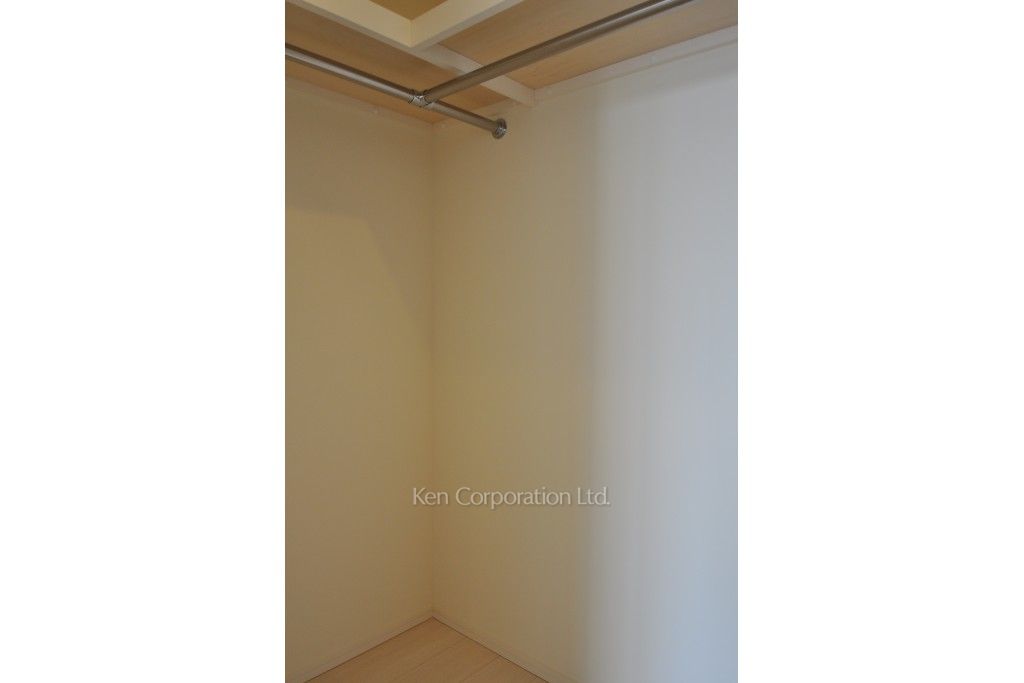 コンフォリア新宿イーストサイドタワーの写真 ウォークインクローゼット ※17階の同じ間取タイプを撮影。仕様が異なることがあります。