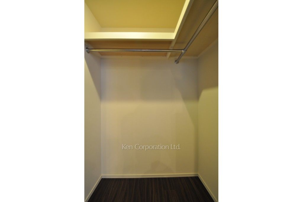 コンフォリア新宿イーストサイドタワーの写真 クローゼット