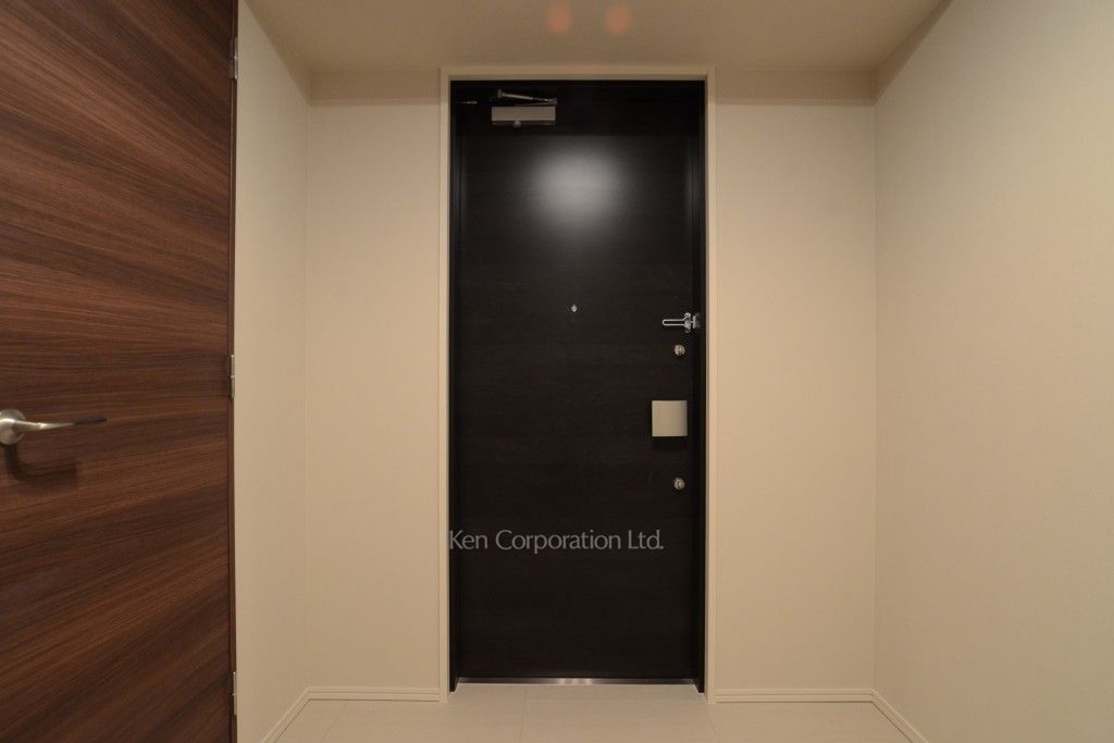 コンフォリア新宿イーストサイドタワーの写真 玄関 ※30階の同じ間取タイプを撮影。仕様が異なることがあります。