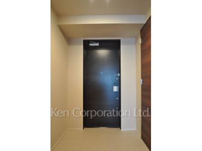 コンフォリア新宿イーストサイドタワーの写真 玄関