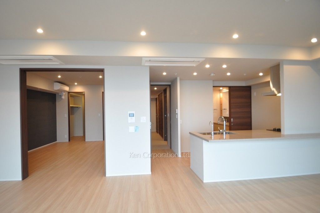 コンフォリア新宿イーストサイドタワーの写真 居室（LDなど）