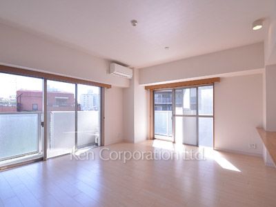 Roppongi Residencesの写真