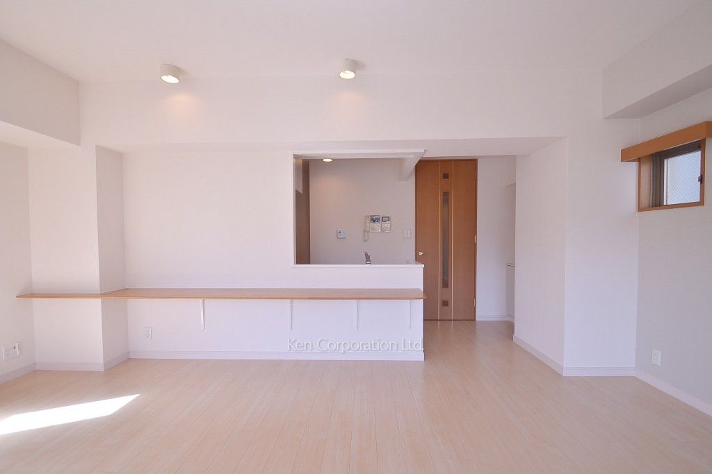 Roppongi Residencesの写真 リビングダイニング