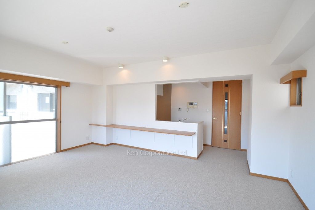 Roppongi Residencesの写真 リビングダイニング
