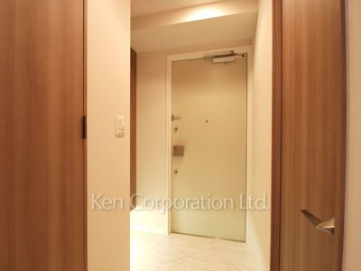 パークフラッツ新宿イーストサイドの写真 玄関 ※4階の同じ間取タイプを撮影。仕様が異なることがあります。