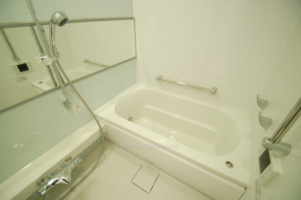 パークフラッツ新宿イーストサイドの写真 バスルーム ※4階の同じ間取タイプを撮影。仕様が異なることがあります。