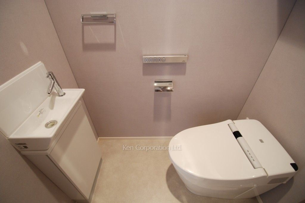 パークフラッツ新宿イーストサイドの写真 トイレ ※4階の同じ間取タイプを撮影。仕様が異なることがあります。