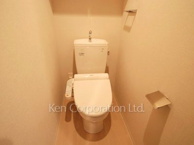 トイレ ※4階の同じ間取タイプを撮影。仕様が異なることがあります。