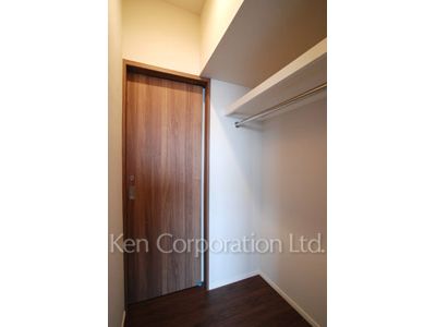 ウォークインクローゼット ※4階の同じ間取タイプを撮影。仕様が異なることがあります。