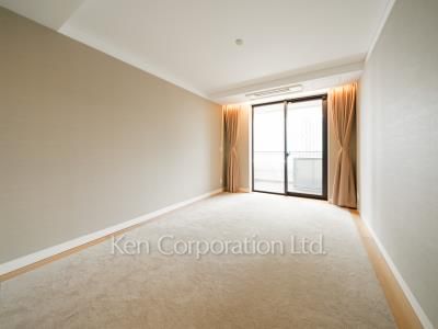 マスターベッドルーム