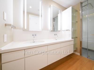 パウダールーム