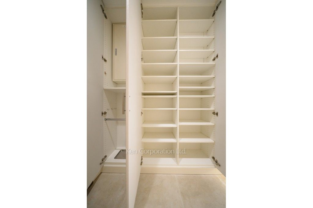 アークヒルズ仙石山レジデンスの写真 シューズクローゼット