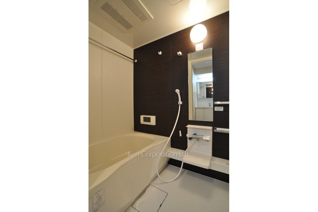バスルーム ※10階の同じ間取タイプを撮影。仕様が異なることがあります。（6階・1LDK）  ※写真の無断転載禁止