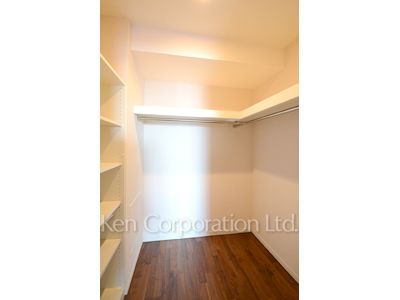 高輪ザ・レジデンスの写真 ウォークインクローゼット