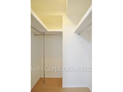 コンフォリア赤坂の写真 ウォークインクローゼット